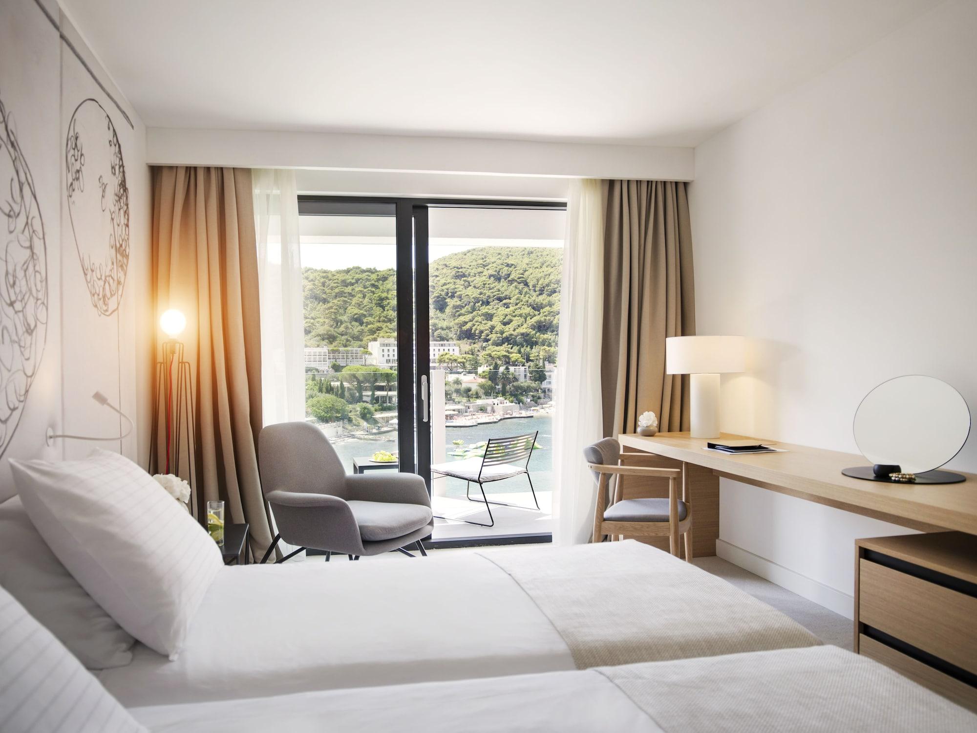 Hotel Kompas Дубровник Екстериор снимка