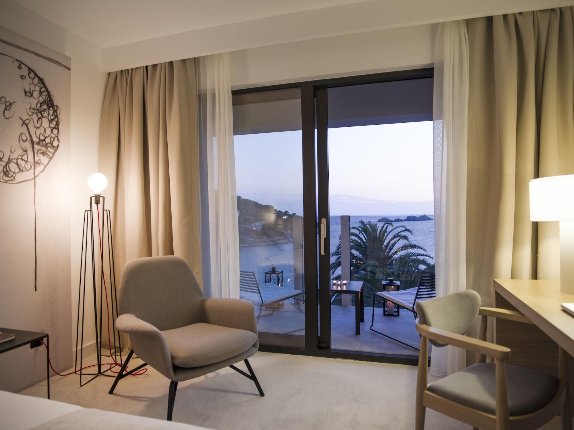 Hotel Kompas Дубровник Екстериор снимка