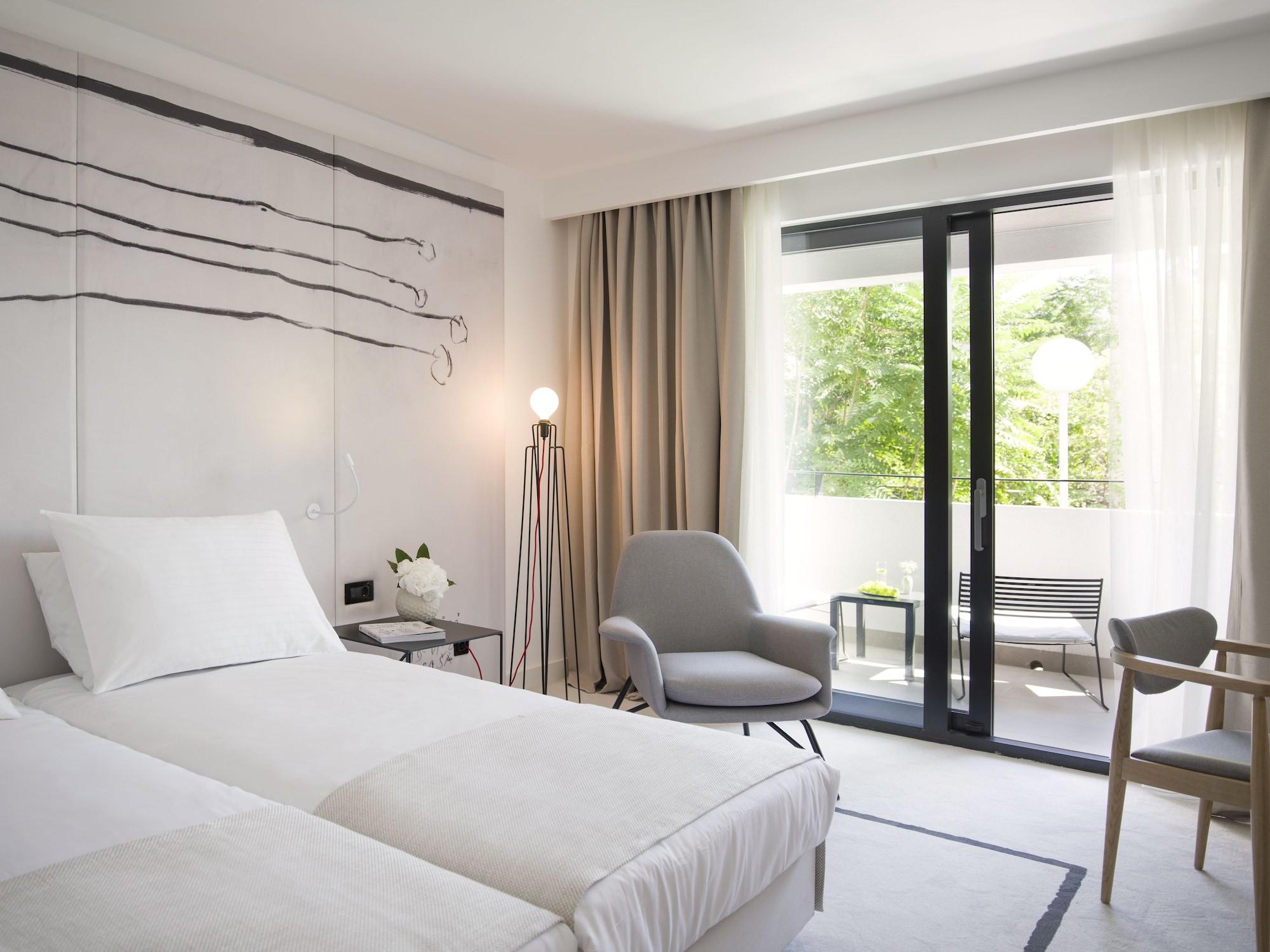 Hotel Kompas Дубровник Екстериор снимка