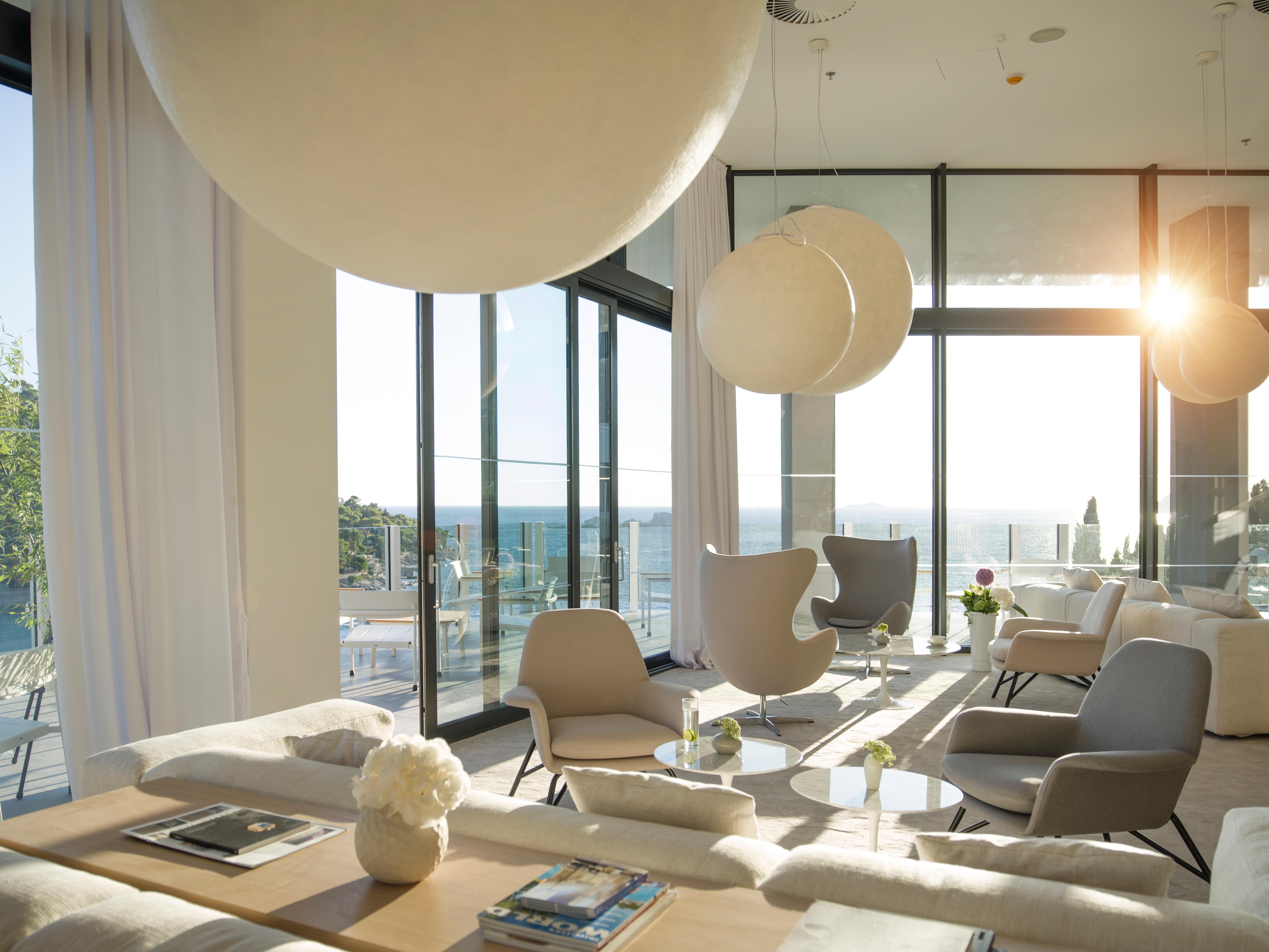 Hotel Kompas Дубровник Ресторант снимка